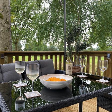 Teviotdale Lodge At Lilliardsedge Holiday Park 제드버러 외부 사진